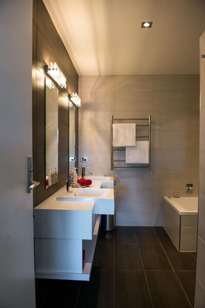 Luxurious Loft Apartments In The Heart Of Ahuriri Napier Exterior photo